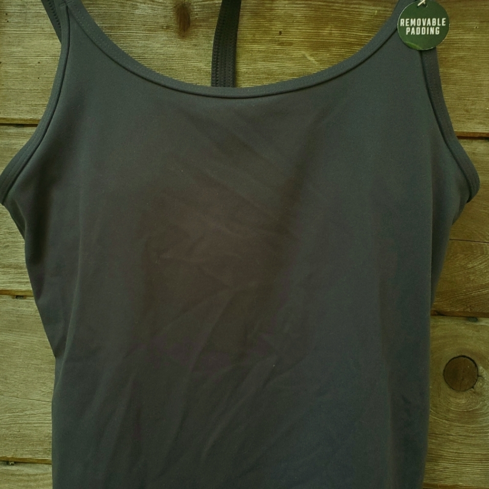 Victoria's Secret PINK workout tank top w/ pads included